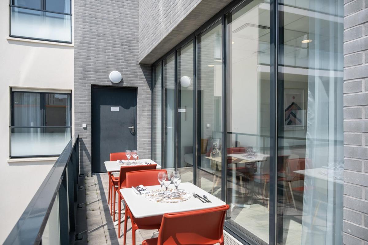 Oh Activ Cergy Aparthotel Exterior photo